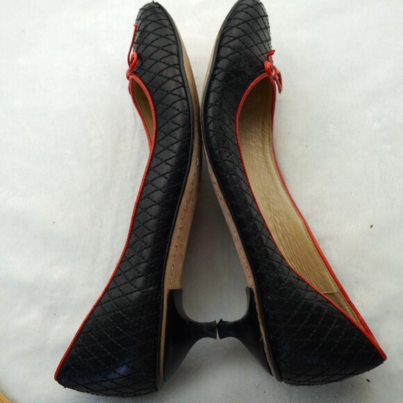 Kate Spade Quilted Leather Kitten Heel Ballet Pumps 7.5M Black Red Trim - Picture 10 of 16